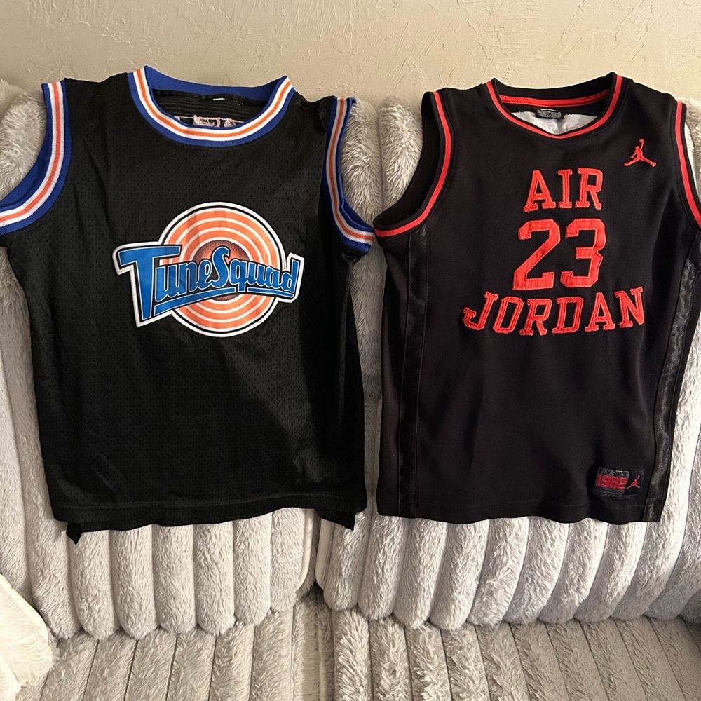Jordan Air Kids Jersey in Black and Red